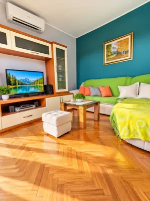 Haus 260 m², Svetvinčenat - zwei verbundene Häuser und Konoba - 10