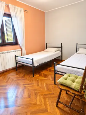Haus 260 m², Svetvinčenat - zwei verbundene Häuser und Konoba - 17