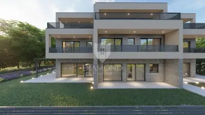 Kuća 117 m², Umag - 3 etaže i terasa - 3