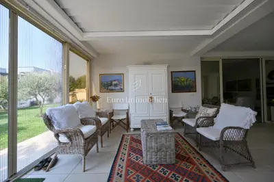 Doppelhaus 95 m², Novigrad - gepflegter Hof und Sommerküche - 4