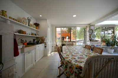 Doppelhaus 95 m², Novigrad - gepflegter Hof und Sommerküche - 9
