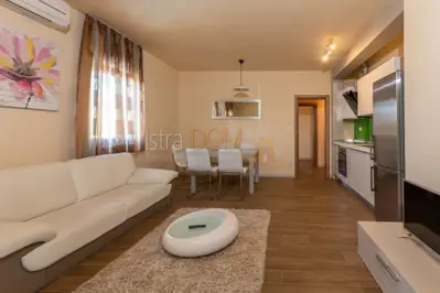 Stan 87 m², Medulin-Banjole, 3 spavaće sobe i terasa - 2