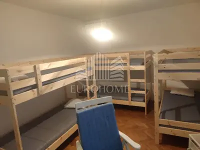 House for rent in Kaštel Lukšić, 240 m² - 3