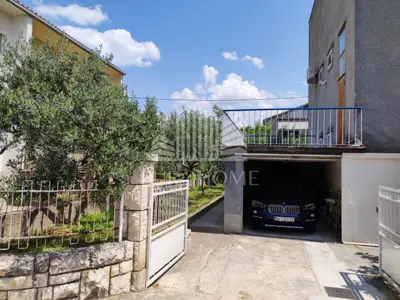 House for rent in Kaštel Lukšić, 240 m² - 21