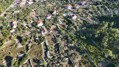 Baugrundstück 2011 m², Žrnovo, ruhige Lage nahe Korčula - 5