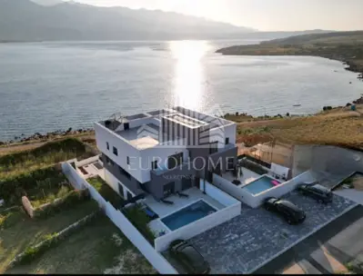 Vinjerac, luxuriöses Penthouse, sofort bezugsfertig, 257 m², - ERSTE REIHE ZUM MEER!