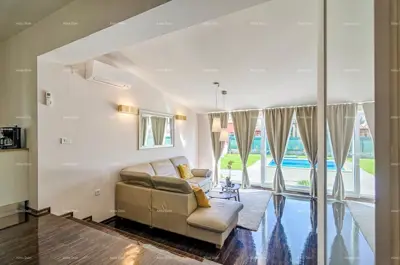 House 226 m², Fažana by the sea, heated pool - 11