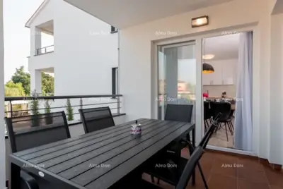 Apartment in Peroj, shared pool and quiet location