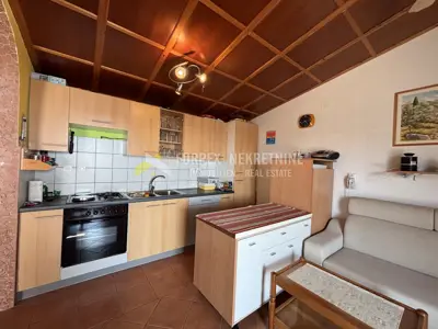Haus zum Kauf in Klenovica, 80 m² - 13