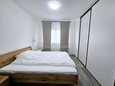 Kuća 198 m², Malinska - centar, garaža i okućnica - 20