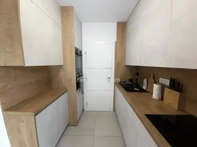 Kuća 198 m², Malinska - centar, garaža i okućnica - 5
