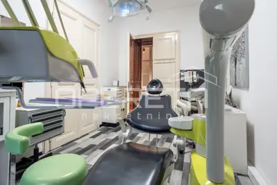 Commercial property for rent in Centar, 30 m² - 4