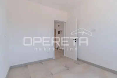Istra, Banjole, luksuzan stan sa vrtom i bazenom u prizemlju, 3SS, blizina plaže - 8