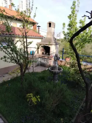 Stan, Rijeka Turnić - prizemlje, terasa i vrt - 4