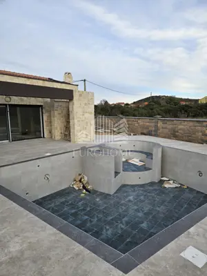 Kuća 145 m², Debeljak kod Sukošana, bazen i vrt - 4