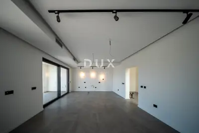Villa 234 m², Poreč - sea view and heated pool - 8