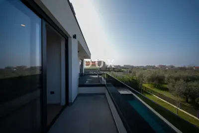 Villa 234 m², Poreč - sea view and heated pool - 4