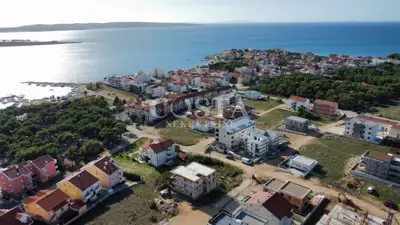 Stan 60,68 m², Povljana - vrt i parkirno mjesto - 9