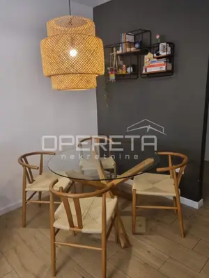Stan Split Sukoišan – 2 spavaće sobe i lođa - 2