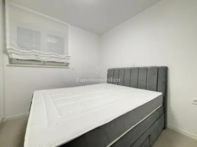 Apartment 66,80 m², Stara Novalja - sea view and two terraces - 12