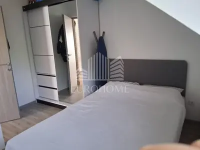 Kuća, Kustošija, tri stana i vanjsko parkirno mjesto - 8