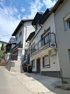 Kuća, Kustošija, tri stana i vanjsko parkirno mjesto - 3
