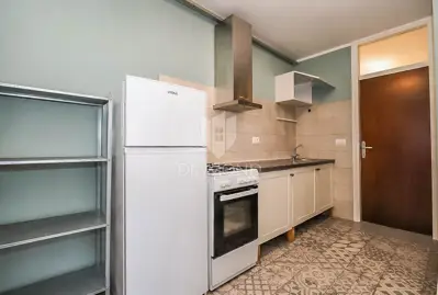PRILIKA! Praktičan i funkcionalan stan u blizini mora, Pula - 9