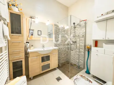 OTOK KRK, BAŠKA - Modern apartment first row to the sea! - 8