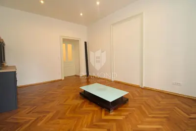 Stan 81 m², Rijeka Centar - renoviran i podjeljiv na dva stana - 3