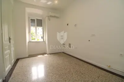 Stan 81 m², Rijeka Centar - renoviran i podjeljiv na dva stana - 4