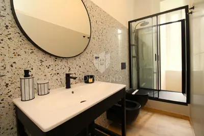 Stan 81 m², Rijeka Centar - renoviran i podjeljiv na dva stana - 8