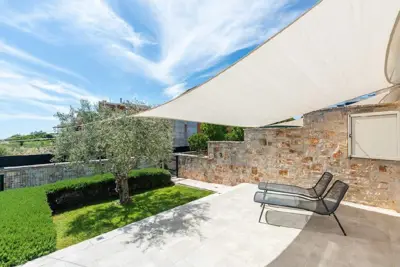 Haus zum Kauf in Tar, 270 m² - 10