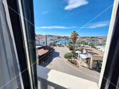 Haus 550 m², Jezera na Murteru, Pool und Gewerbefläche - 14