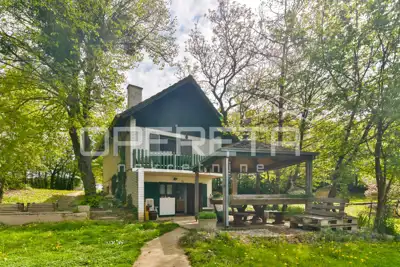 House 228 m², Gradec - quiet settlement and large plot