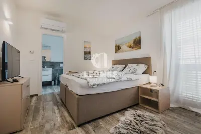 Stan 152 m², Novigrad - pogled na more - 6