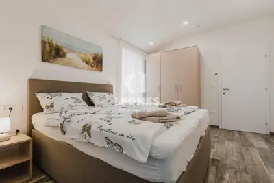 Stan 152 m², Novigrad - pogled na more - 5