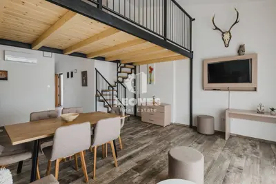 Stan 152 m², Novigrad - pogled na more