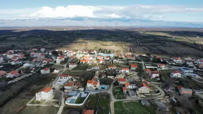 Bauland 1.093 m², Briševo - ruhige Lage - 4