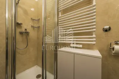 Stan 50 m², Donji grad, renoviran i namješten - 17