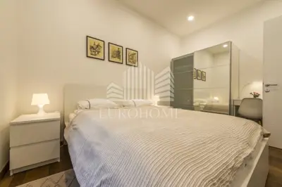 Stan 50 m², Donji grad, renoviran i namješten - 14