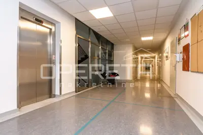 Gewerbeimmobilie zur Miete in Folnegovićevo naselje, 2000 m² - 8
