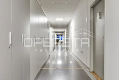 Gewerbeimmobilie zur Miete in Folnegovićevo naselje, 2000 m² - 10