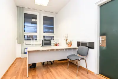 Gewerbeimmobilie zur Miete in Folnegovićevo naselje, 2000 m² - 2