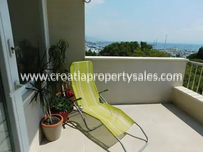 Apartment 87 m², Split center - sea and marina view - 3