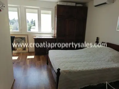 Apartment 87 m², Split center - sea and marina view - 6