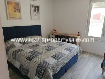 Apartment 87 m², Split center - sea and marina view - 5