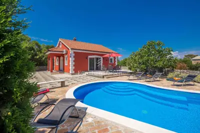 Haus zum Kauf in Dobrinj i okolica, 120 m²