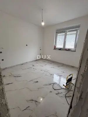 House 417 m², Novalja - 7 apartment units - 2