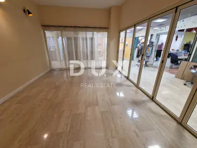 Poslovni prostor 25 m², Krk - centar i parkirno mjesto - 2