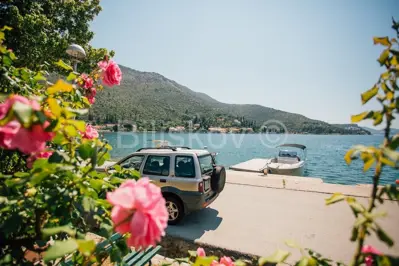 Dubrovnik, Zaton, first row to the sea, stone villa on 2,500 m² of land - 11